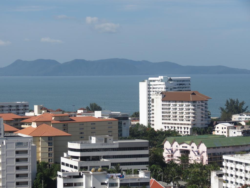 View Talay 1B Serviced Apartments Pattaya Bilik gambar
