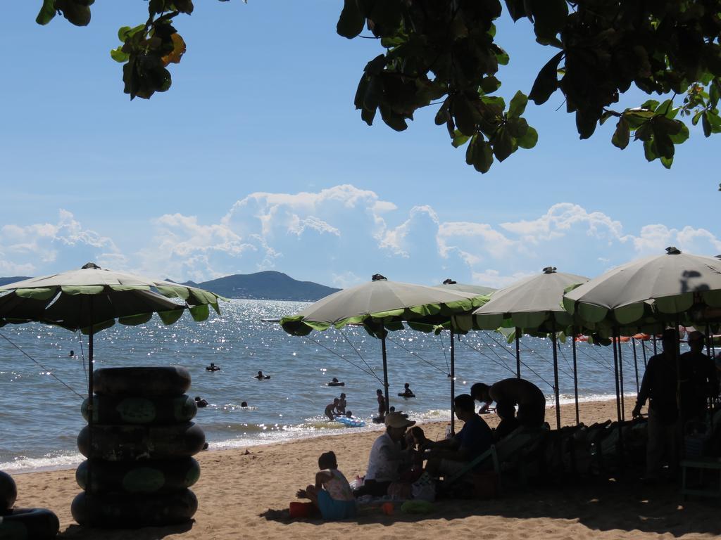 View Talay 1B Serviced Apartments Pattaya Luaran gambar