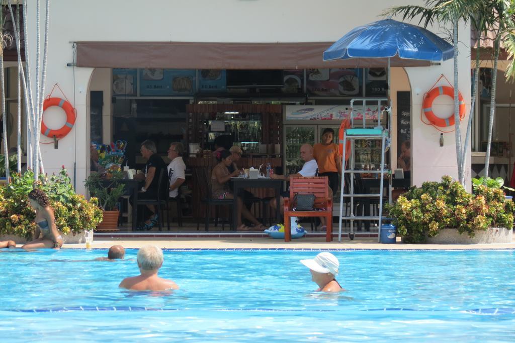 View Talay 1B Serviced Apartments Pattaya Bilik gambar