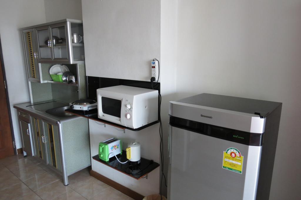 View Talay 1B Serviced Apartments Pattaya Bilik gambar