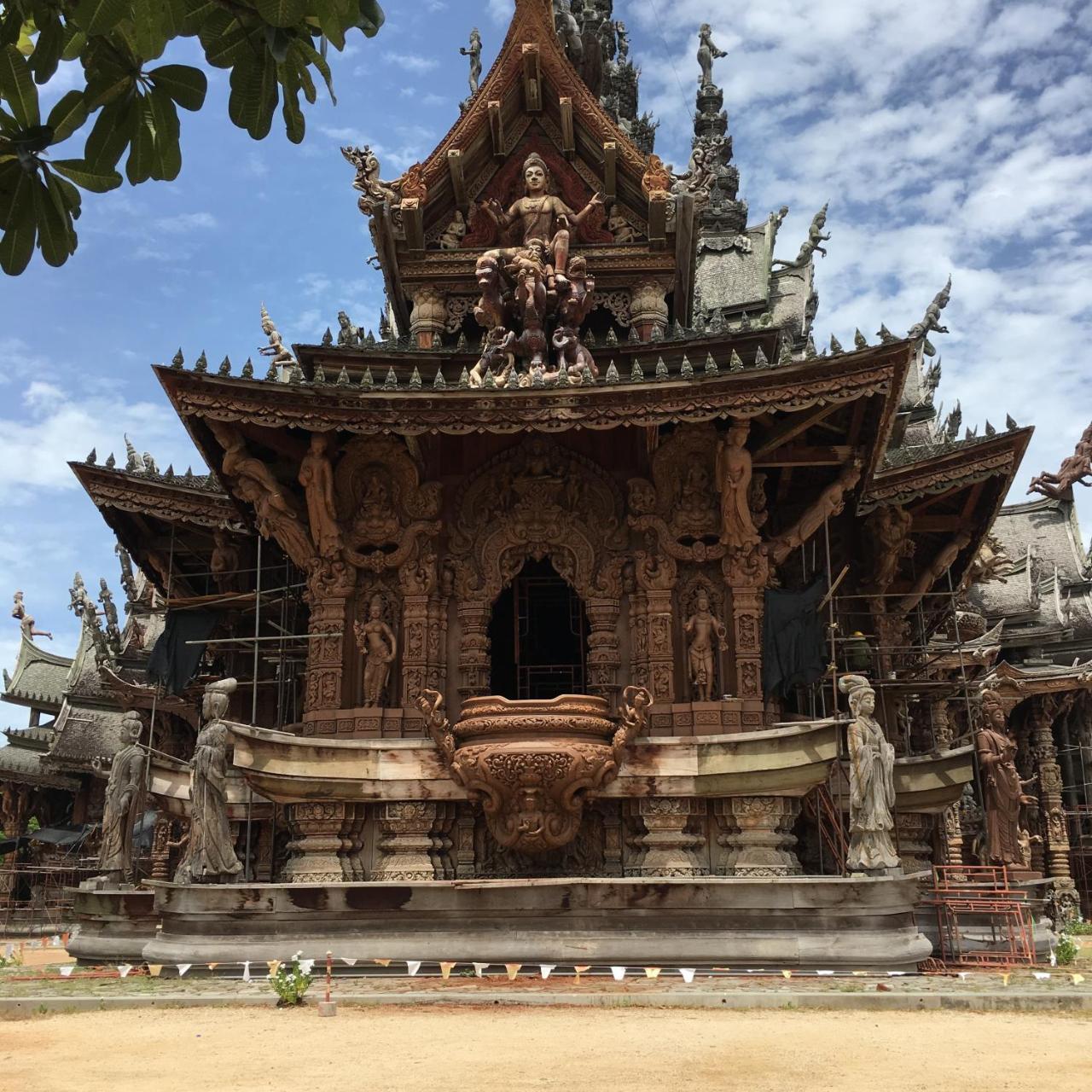 View Talay 1B Serviced Apartments Pattaya Luaran gambar